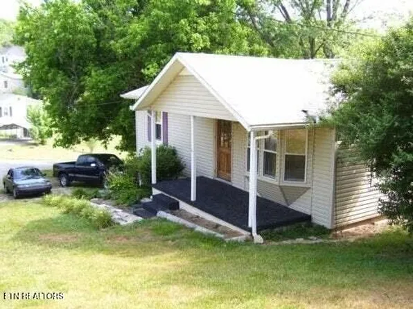 463 College Hill Rd, La Follette, TN 37766