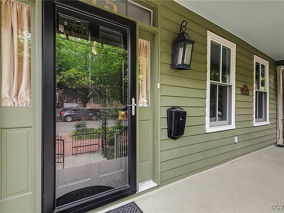 3rd image of 215 N 28th St