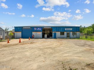1831 Clarks Rd, New Bern, NC 28562