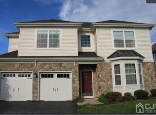 1 Dahlia Ct, Piscataway, NJ 08854