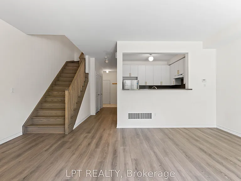 110 Grew Blvd #Townhouse 05 — Photo 15