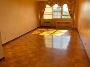 35 Seacoast Ter #14, Brooklyn, NY 11235