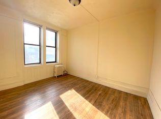 305 E 21st St #32, New York, NY 10010