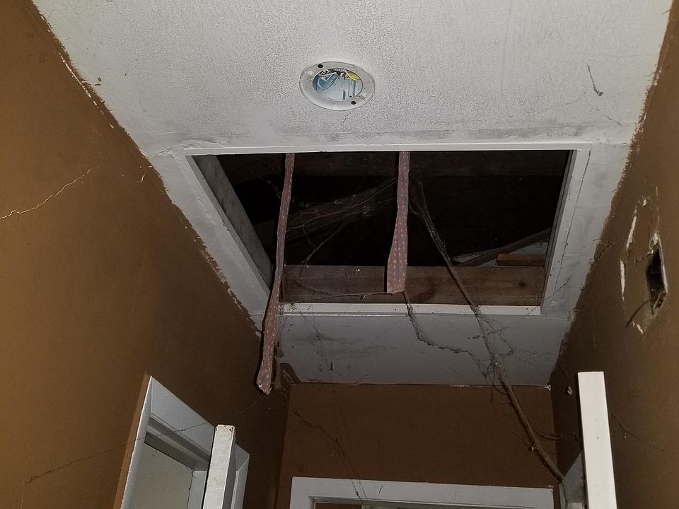 2nd image of 2786 Revere Dr NW