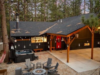 1118 Elmwood Pl, Big Bear City, CA, 92314