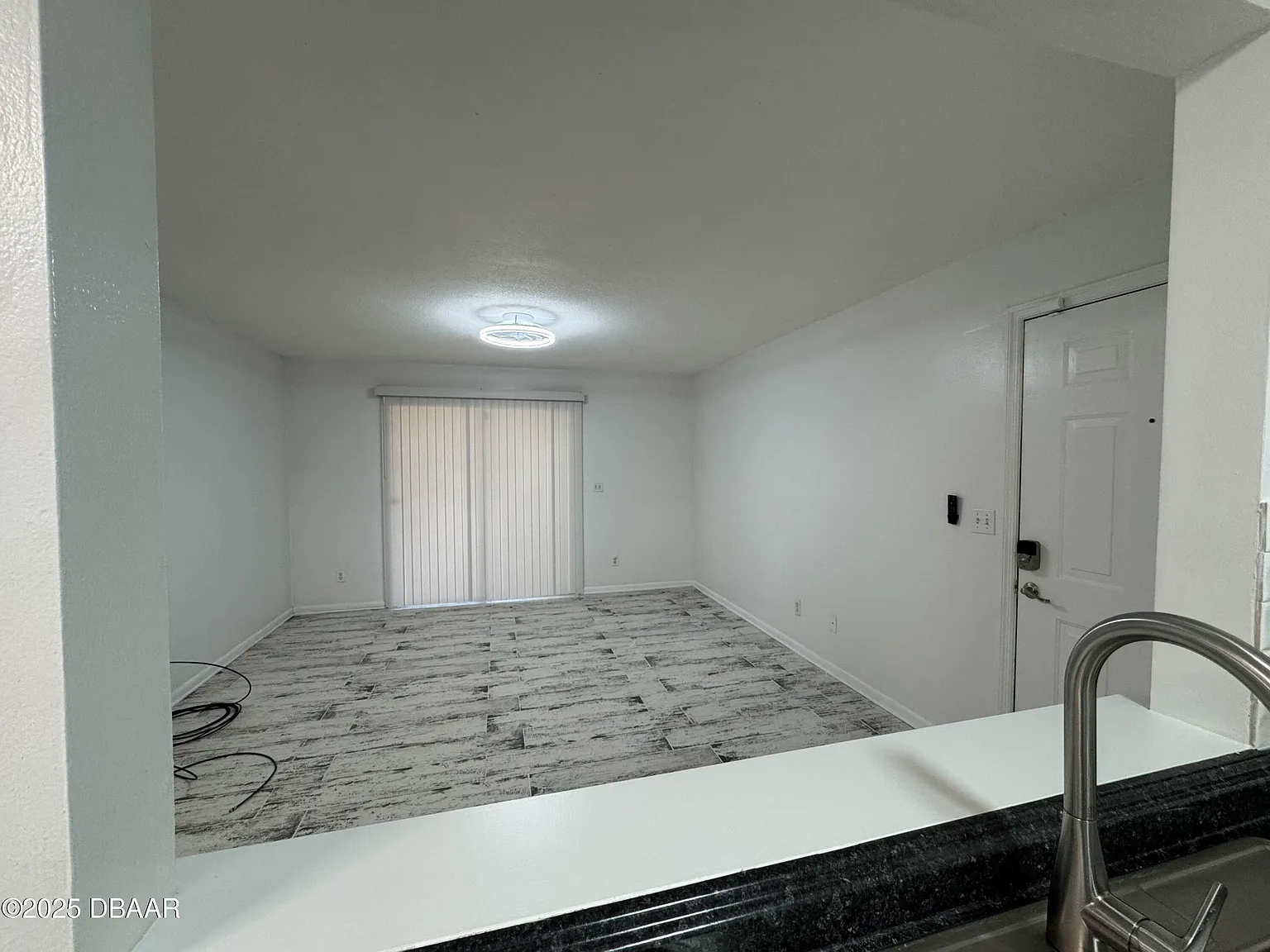 2 bed, 2.0 bath, 905 sqft, $1,800 — Photo 3