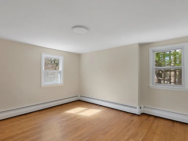 60 Union St — Photo 14