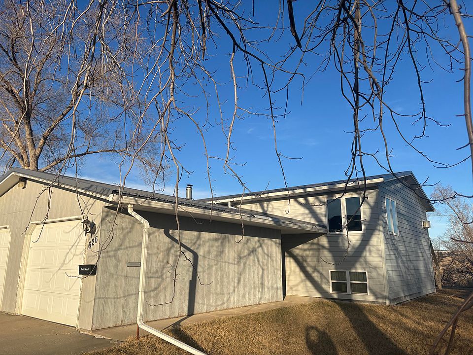 1st image of 626 N Highland Ave