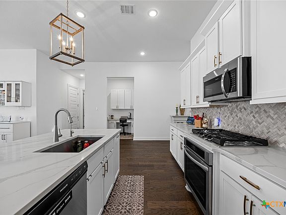 4th image of 3009 Sage Ranch Dr