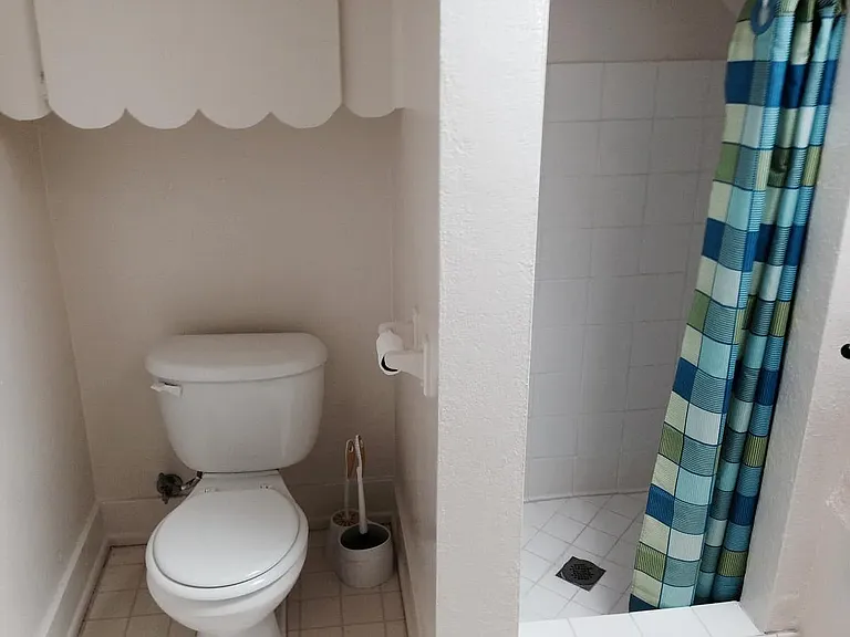 604 Olive Ave — Photo 5