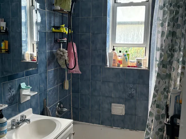 610 Waring Avenue image 5 of 8