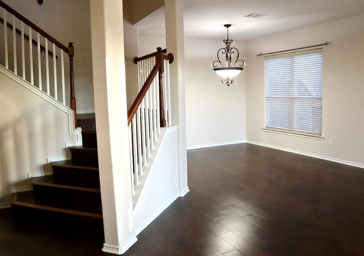 3 bed, 2.5 bath, 2714 sqft, $2,750 — Photo 4