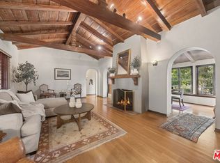 11325 Sunshine Ter, Studio City, CA 91604