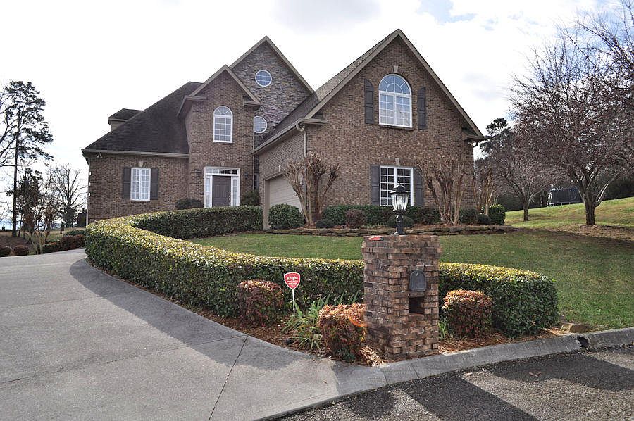 1st image of 765 Deep Woods Ln