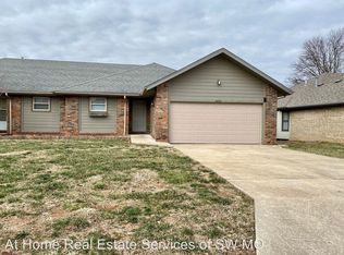 4115 S Miranda Ct, Springfield, MO 65807