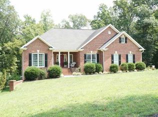 675 Holly Grove Dr, Randleman, NC 27317