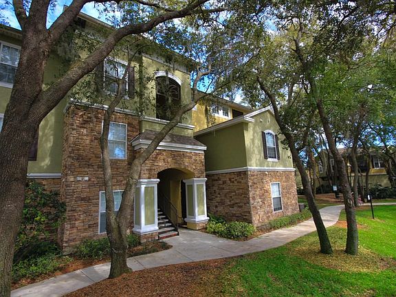 3rd image of 10019 Courtney Palms Blvd APT 104