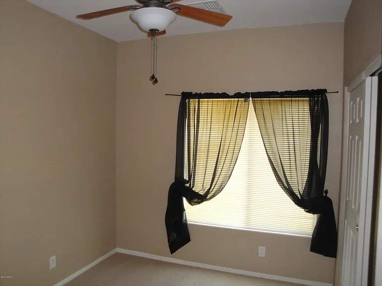 44457 W Knauss Dr — Photo 14