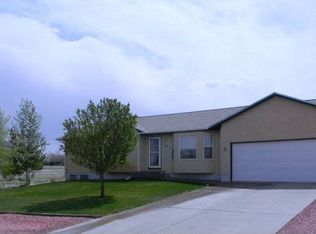 168 E Del Rio Dr, Pueblo West, CO 81007