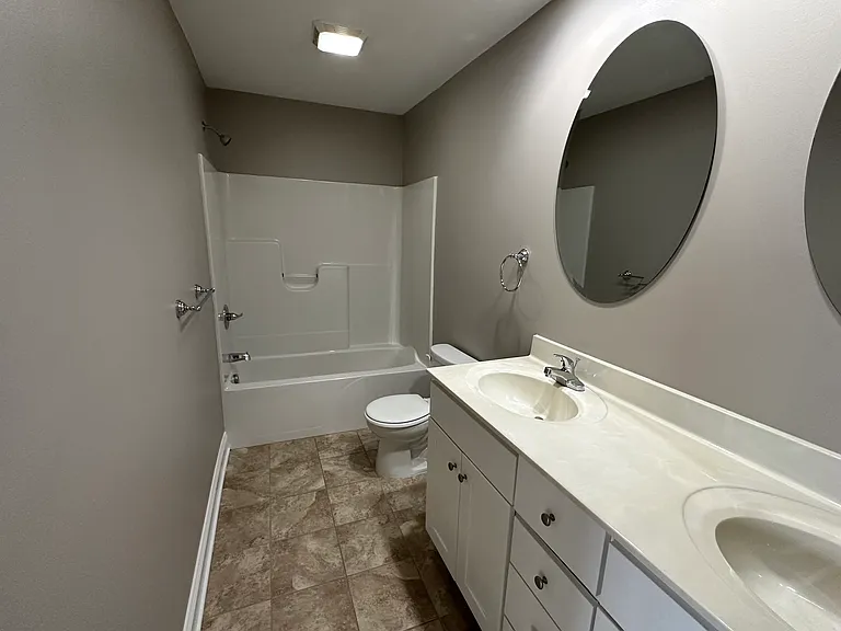 3 Maple Leaf Dr — Photo 42