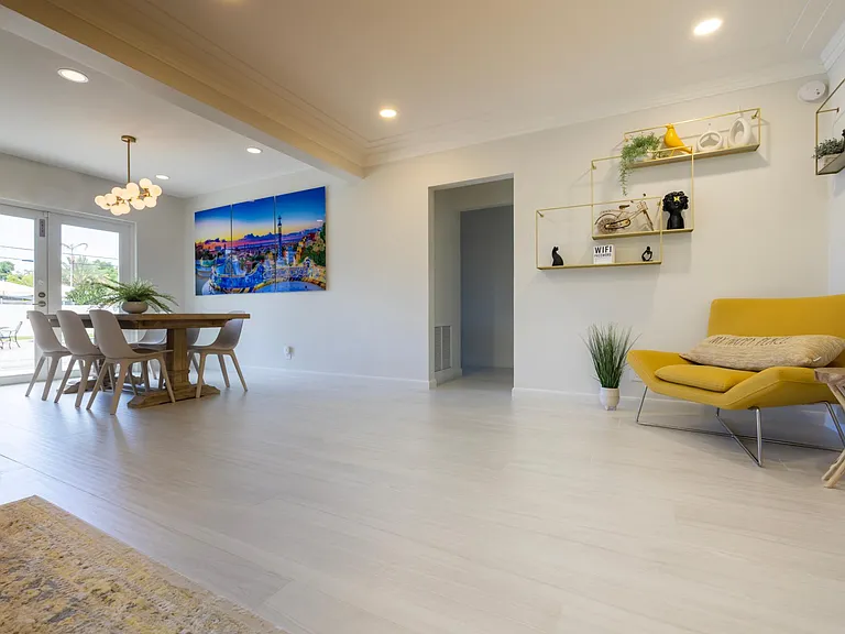 Living area.