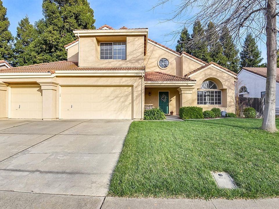 1st image of 1761 Meadowlark Way