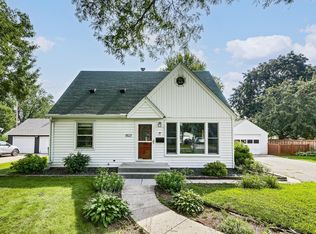 8127 2nd Ave S, Bloomington, MN 55420