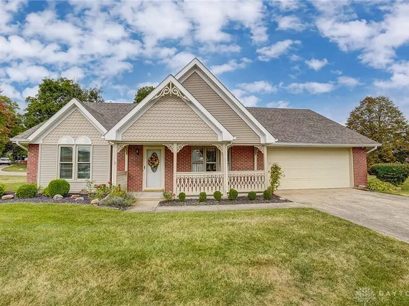 1688 Oldham Dr, Springfield, OH 45503