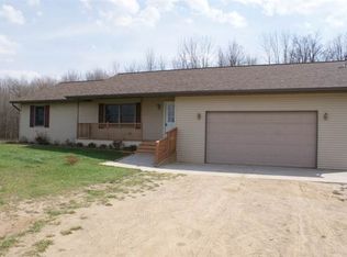 564 E Millington Rd, Mayville, MI 48744