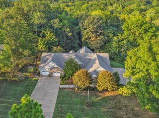 659 Cornwall Rd, Clarksville, TN 37043