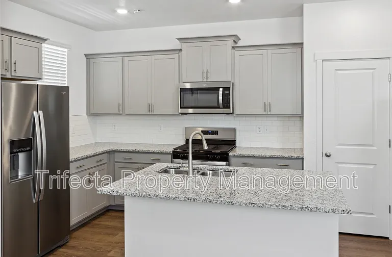 632 Thoroughbred Ln — Photo 6