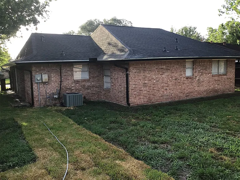 10531 Tilbrook Dr — Photo 19