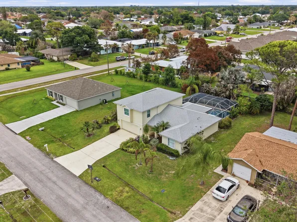 1707 SE Manth Lane, Port St Lucie, FL 34983