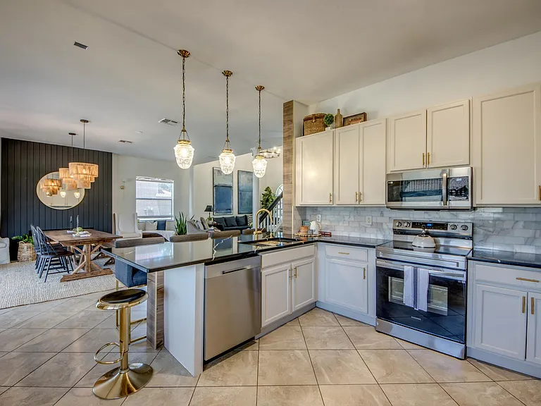 Blue Cypress Lake Ct — Photo 13