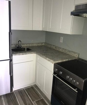 4th image of 27 Vera St APT 27A