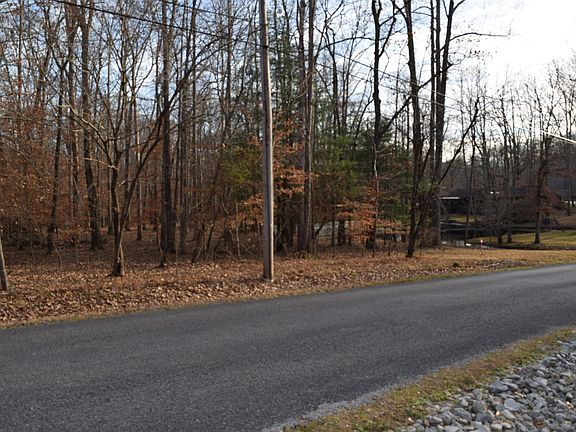 5th image of 400 Country Club Dr