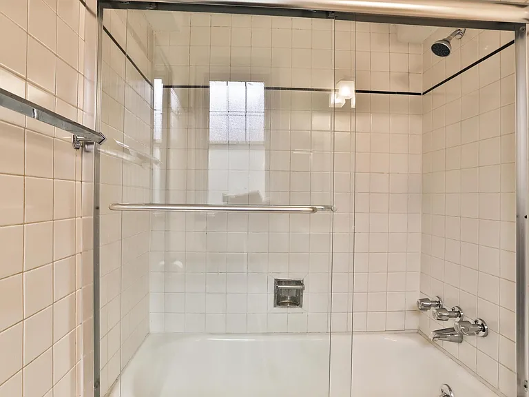 7545 Oxford Dr #3E — Photo 24