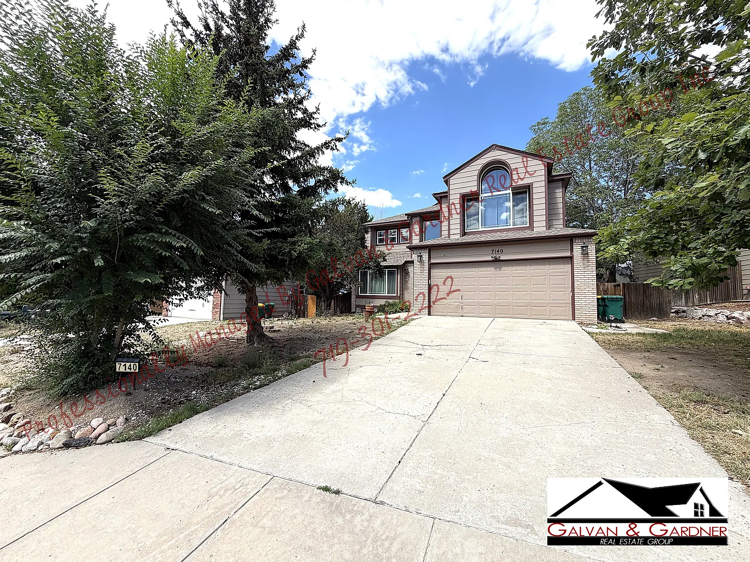 4 bed, 2263 sqft, $2,600 — Photo 2
