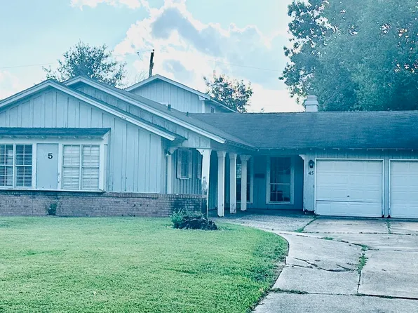 45 Ruth St, Beaumont, TX 77707