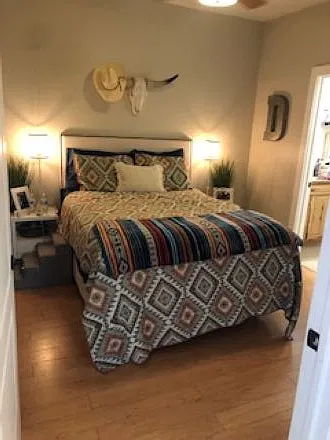 2 bed, 1080 sqft, $1,600 — Photo 4