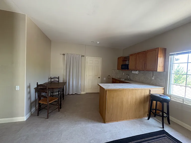 524 Golden West Dr — Photo 30