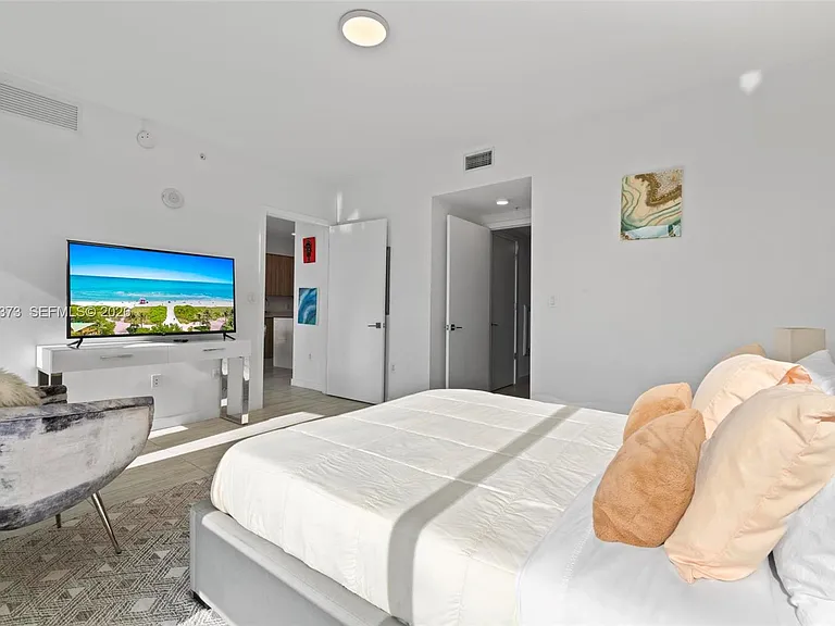 3900 Biscayne Blvd #S-418 — Photo 13
