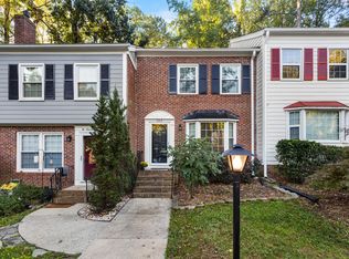 203 Barbary Ct, Cary, NC 27511