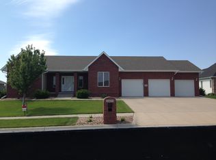 2604 W 48th St, Kearney, NE 68845