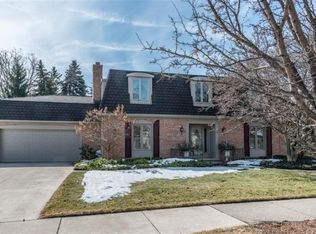2265 Delaware Dr, Ann Arbor, MI