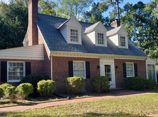 20 Raleigh Dr, Kilmarnock, VA 22482