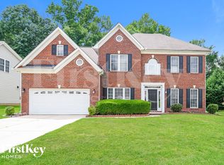 2424 Coneflower Dr, Charlotte, NC 28213