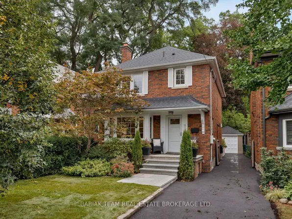 15 Bridgeview Rd, Toronto, ON M6S 4M9