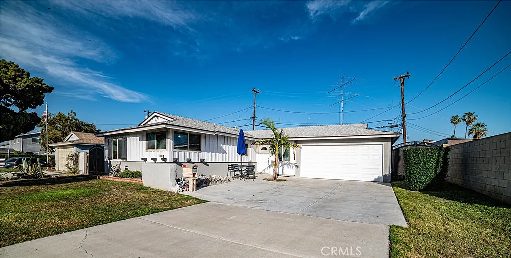 3 bed, 1201 sqft, $4,500 — Photo 3