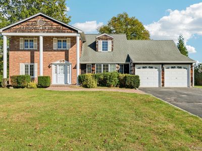 10 Aron Drive, Woodbury, NY, 11797